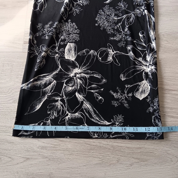 NEW White House Black Market Jacquelyn Floral Black Jumpsuit Crop Chain Detail 8 - Picture 14 of 16